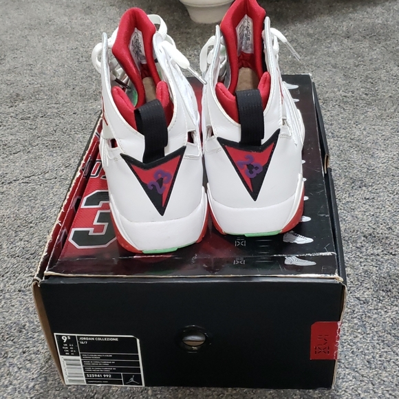 Jordan 7s - Picture 3 of 4